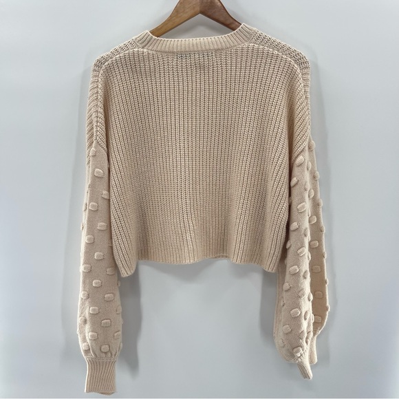 HYFVE Cream Bubble Sleeve Cropped Sweater Size Medium - Picture 8 of 8